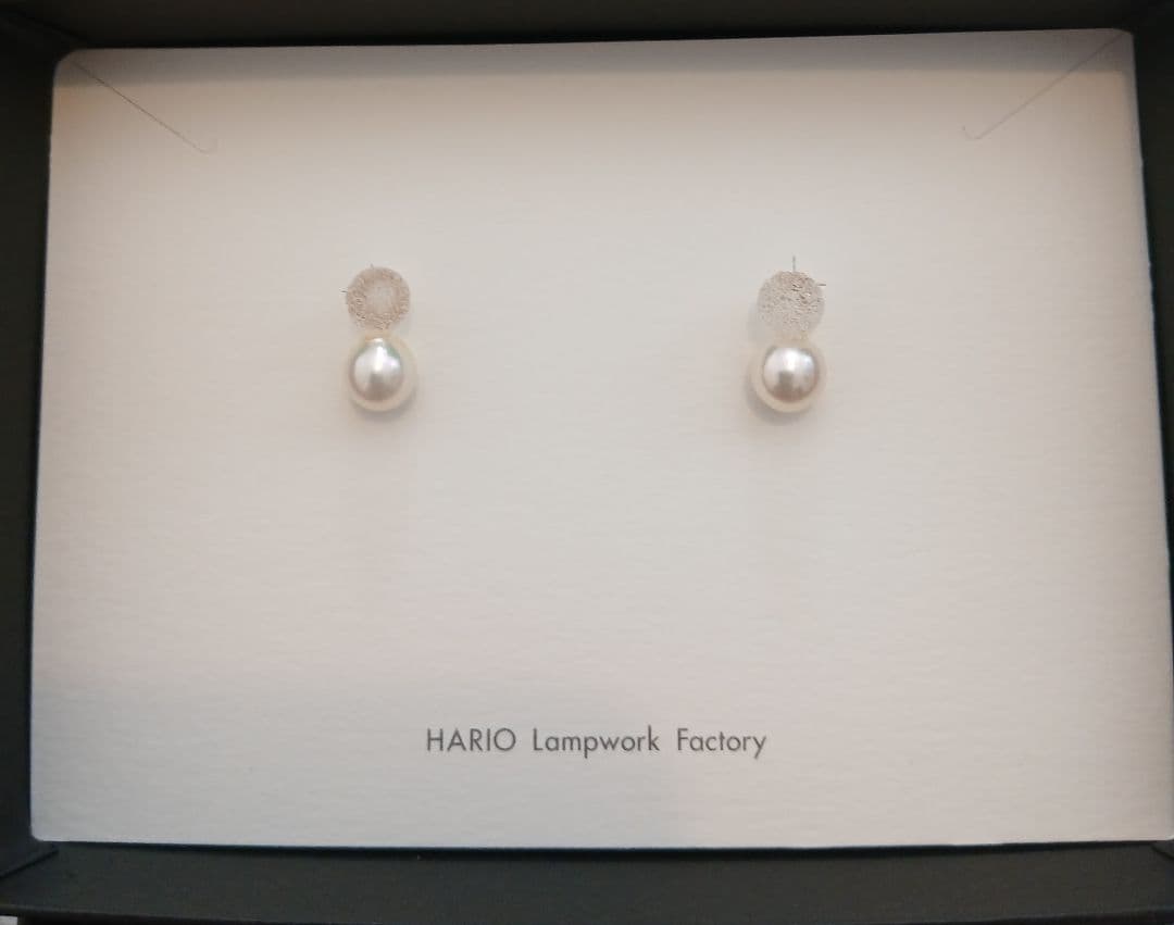 HARIO Lampwork Factory ピアス スノーパール K10