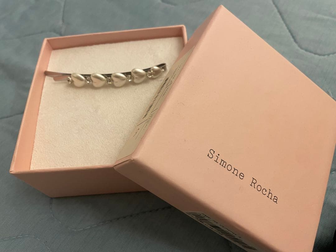 本日限定値下げ　早い者勝ち　simone rocha シモーネロシャ　ヘアピン