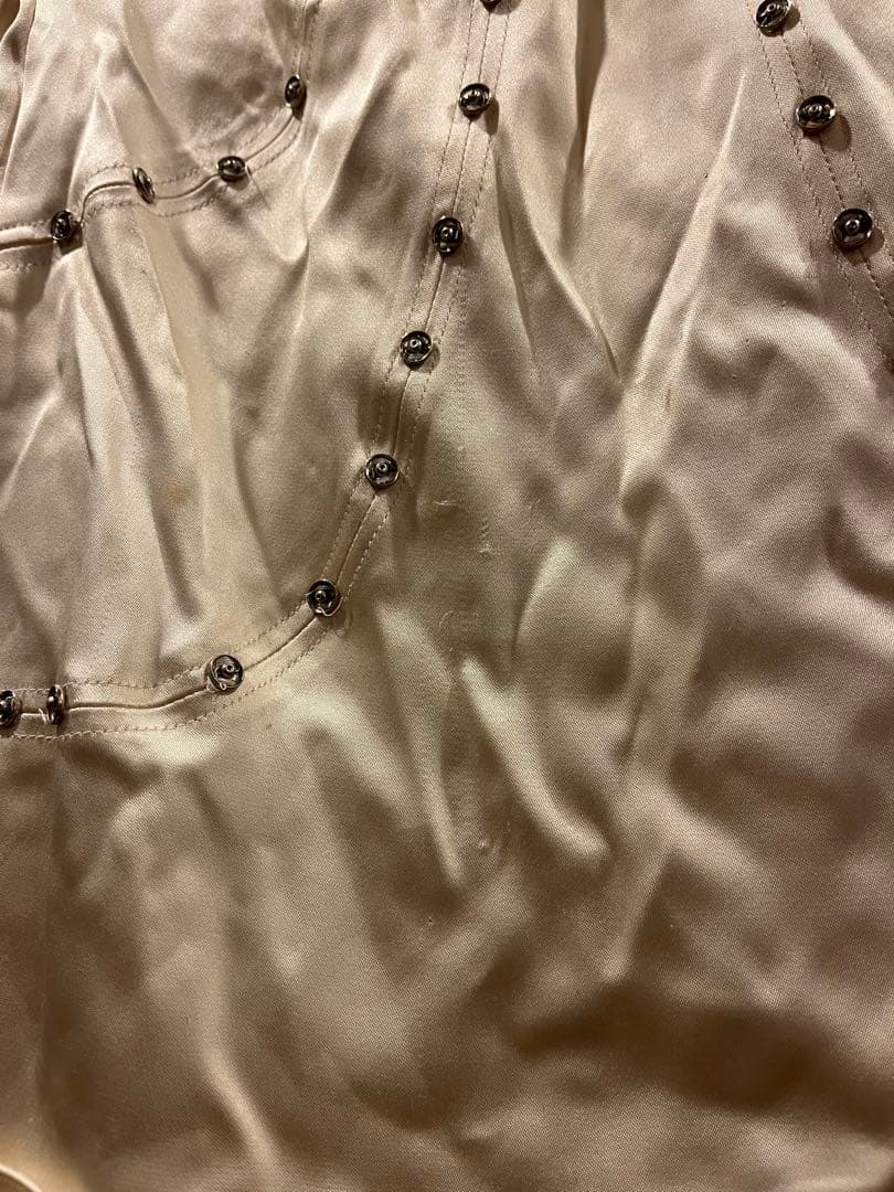 CHANEL アイボリー 半袖トップス ビーズ装飾　スナップ　サテン　40