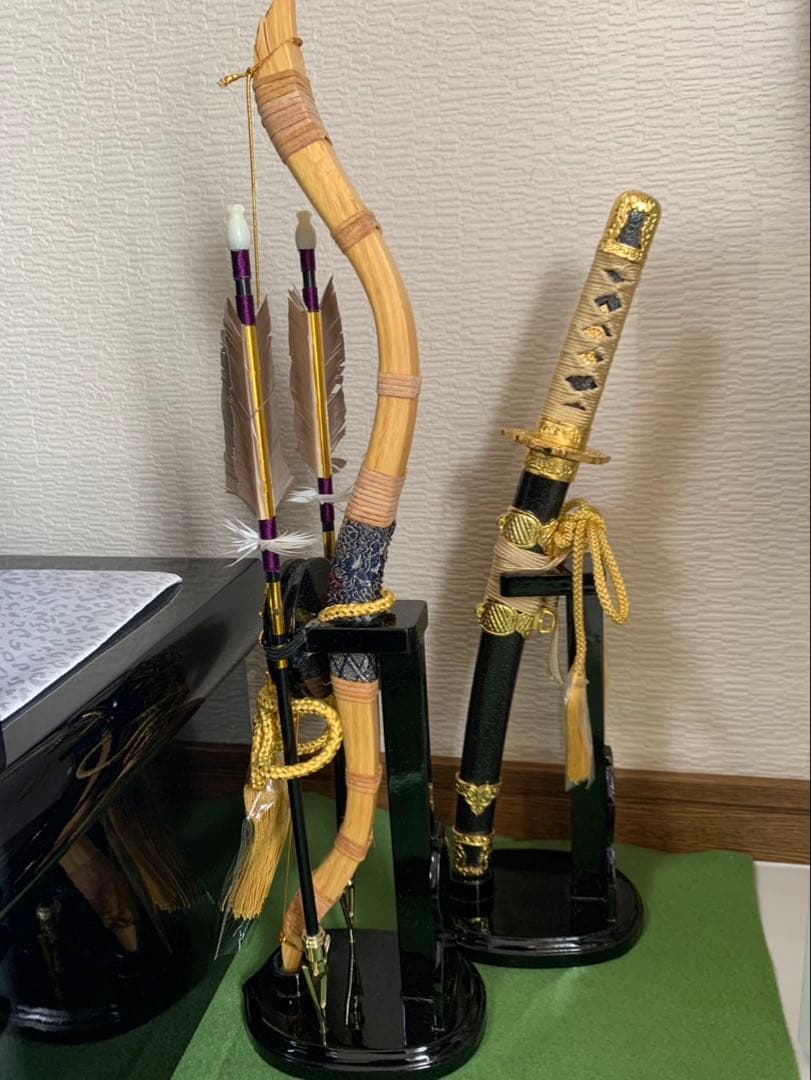 美品 正絹着用兜 伊達政宗 兜 平安水宝 作 銀箔金彩銀松 銀兜 五月人形