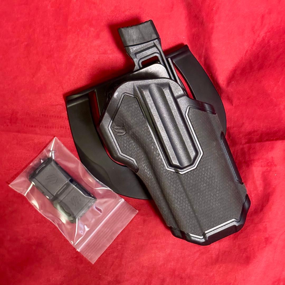 BLACK HAWK Omnivore MultiFit Holster 黒