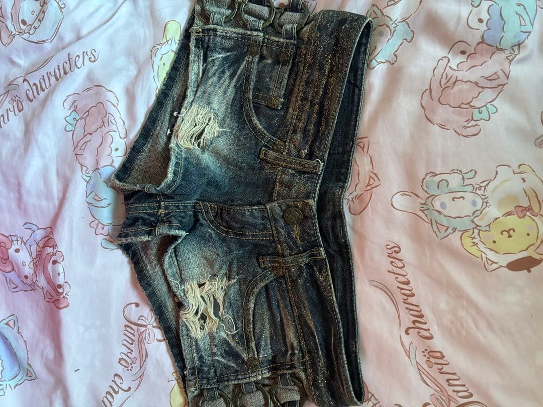 デニムショートパンツ Sサイズ ダメージ加工d.i.a