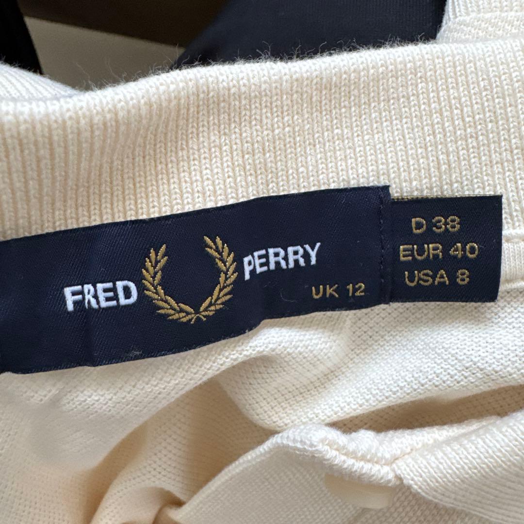 美品　FRED PERRY 長袖ポロシャツ アイボリー UK 12