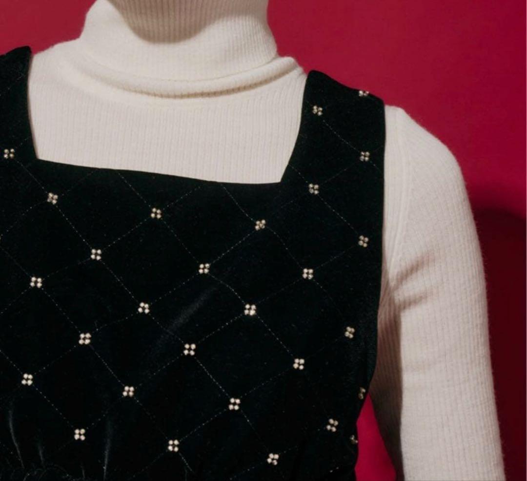 perna ベロアビジュートップス