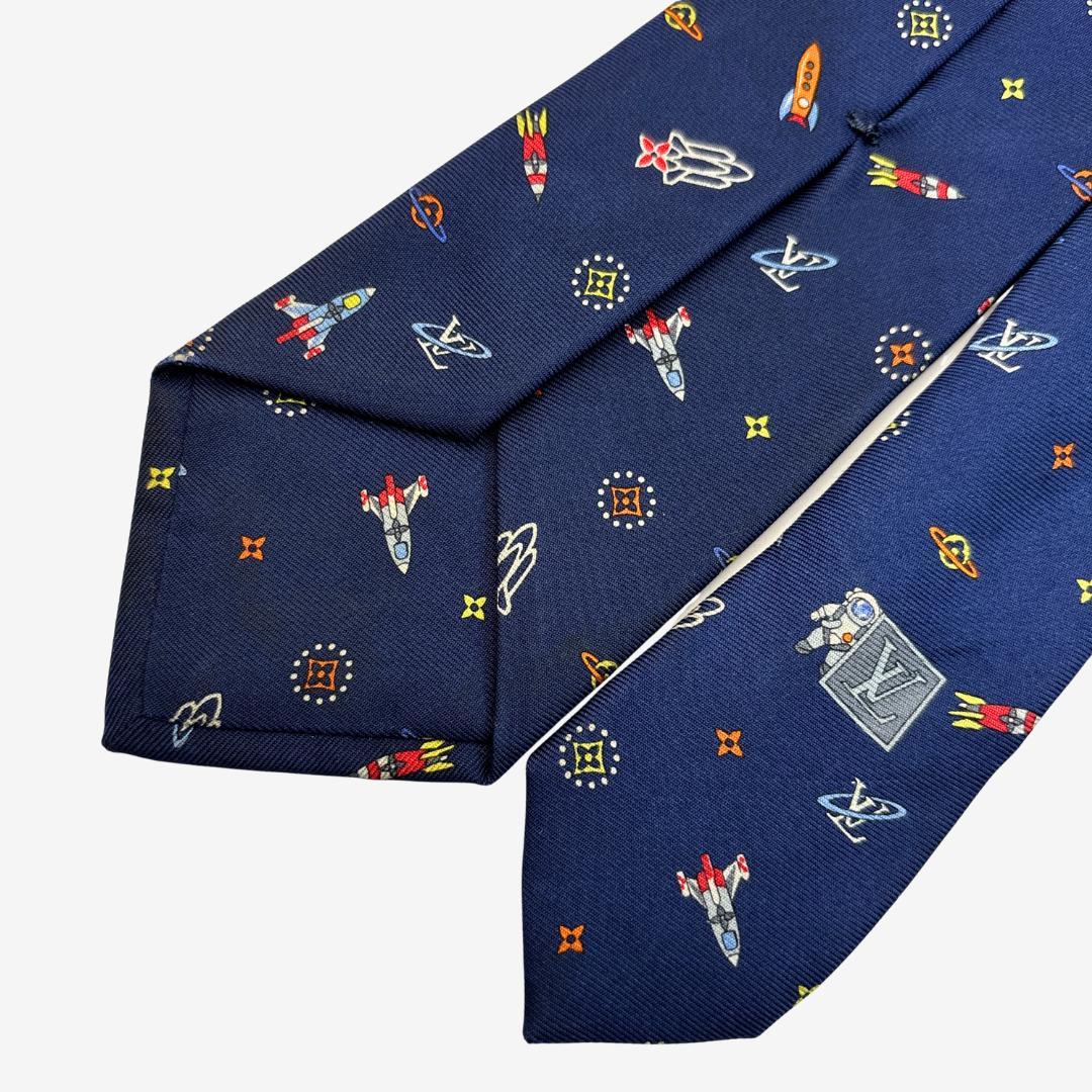 ピンク様LOUIS VUITTON シルクネクタイ 宇宙柄 モノグラム ネイビー
