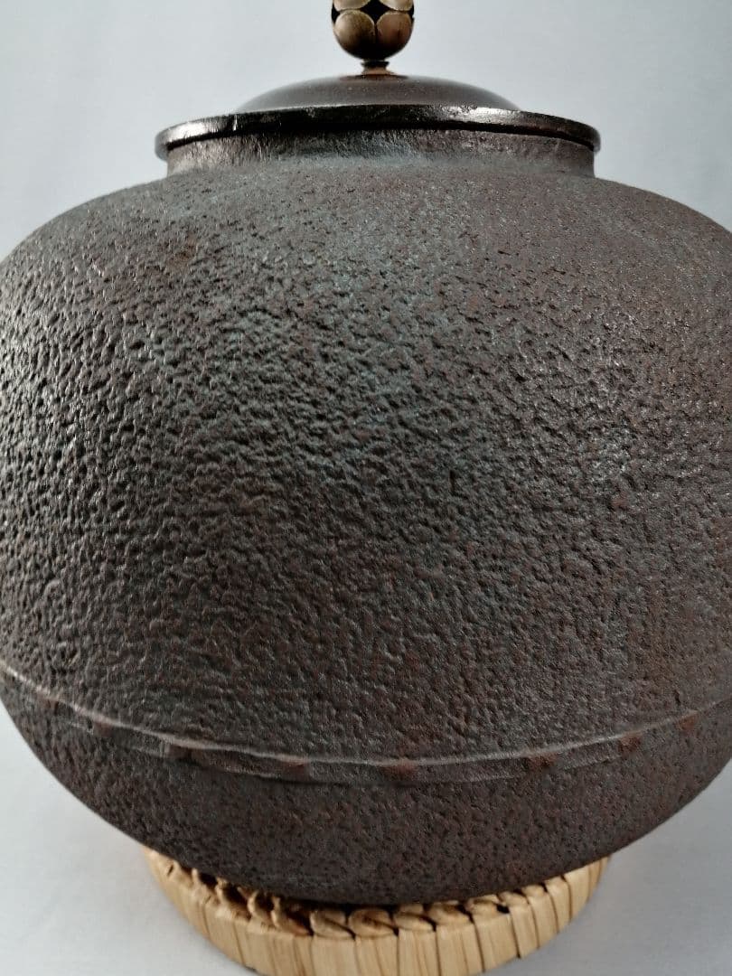 【茶事具】角谷一圭造　丸釜　茶釜　釜385