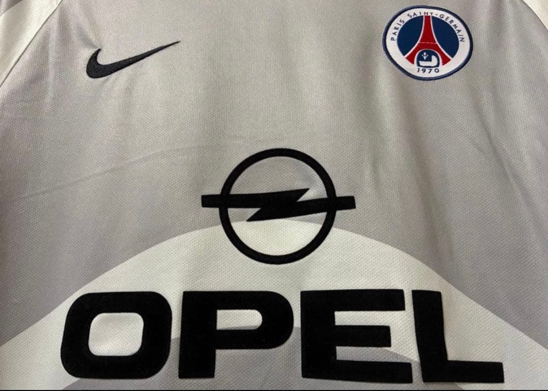 値下げ‼️ 激レア　ナイキ　パリサンジェルマン　01-02アウェイ　ロナウジーニョ