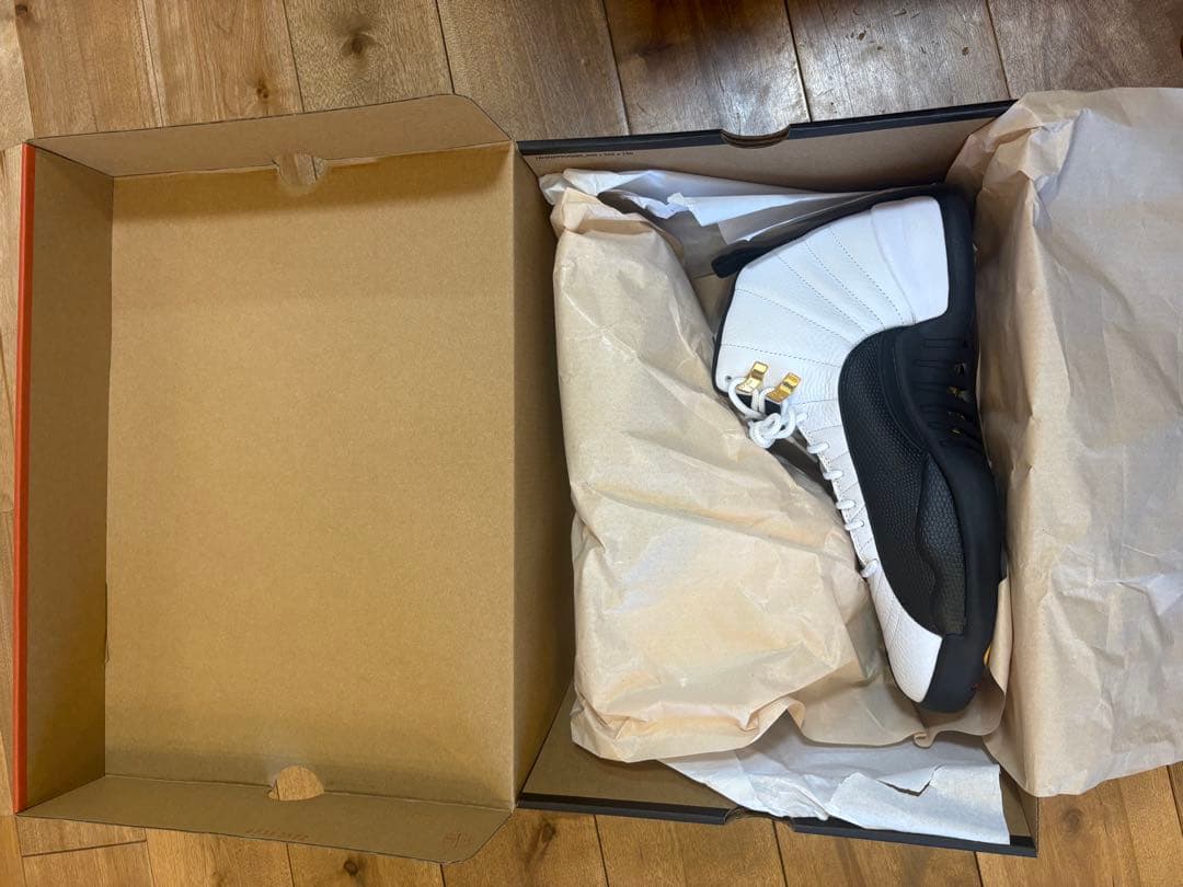 Air Jordan 12 ホワイト/ブラック 23