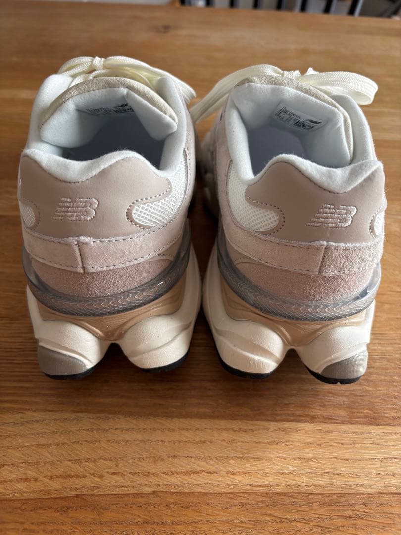 “OFF”ニューバランス 9060 wht ブラック 2点