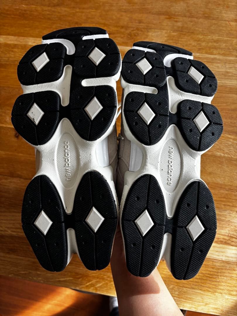 “OFF”ニューバランス 9060 wht ブラック 2点