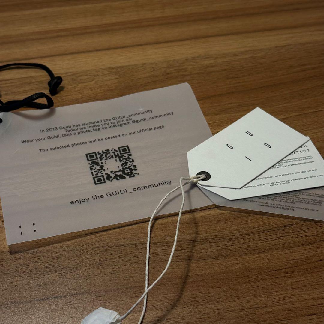 GUIDI 二つ折り財布 PRESSED KANGAROO カンガルーレザー