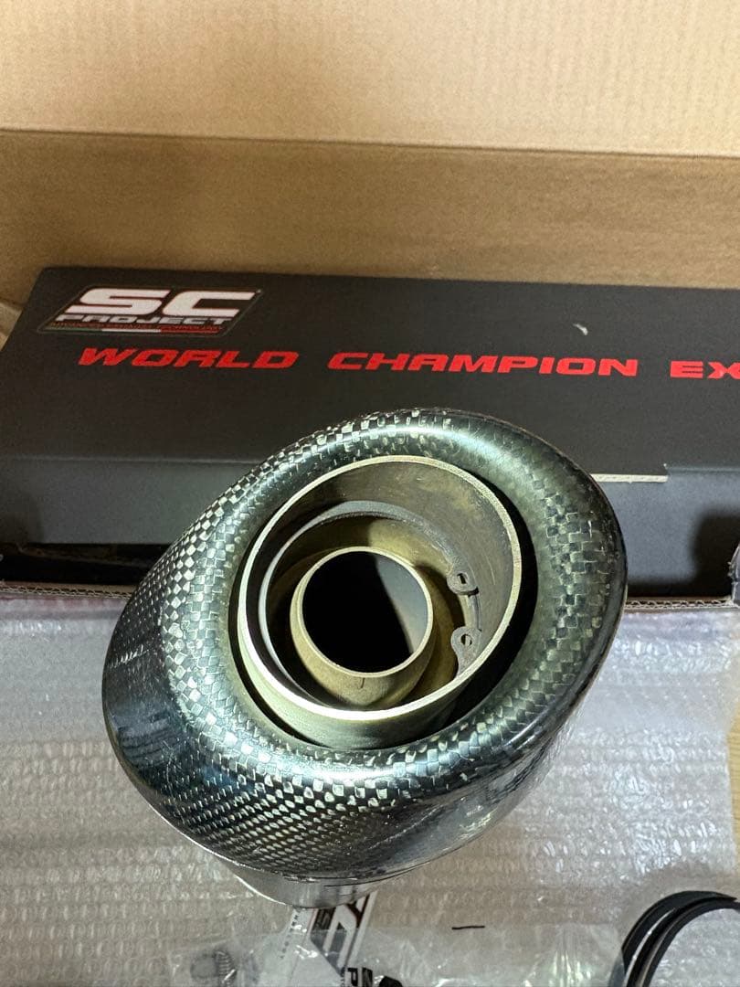 SC-PROJECT カーボンオーバルスリップオンGSX-R1000 09-11