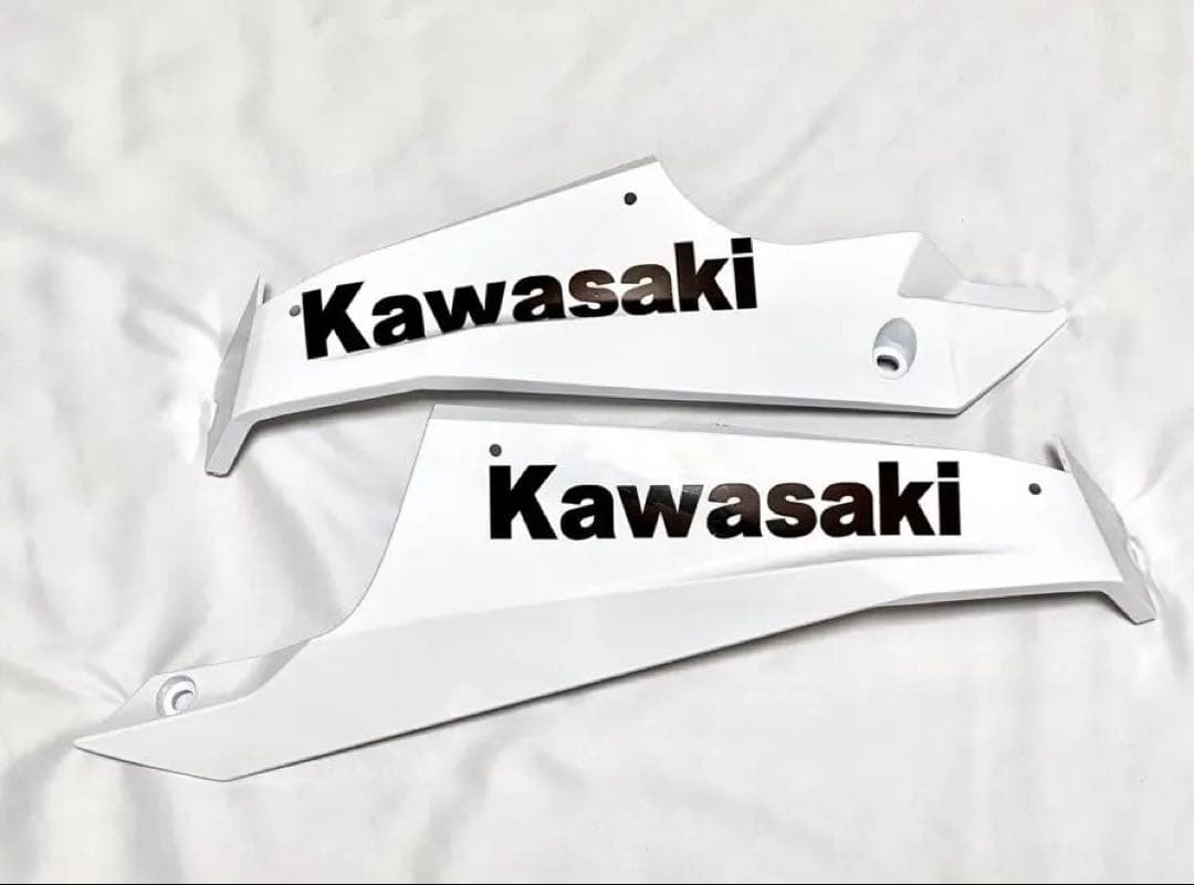 ニンジャninja400 23年モデル カウルセット ホワイト