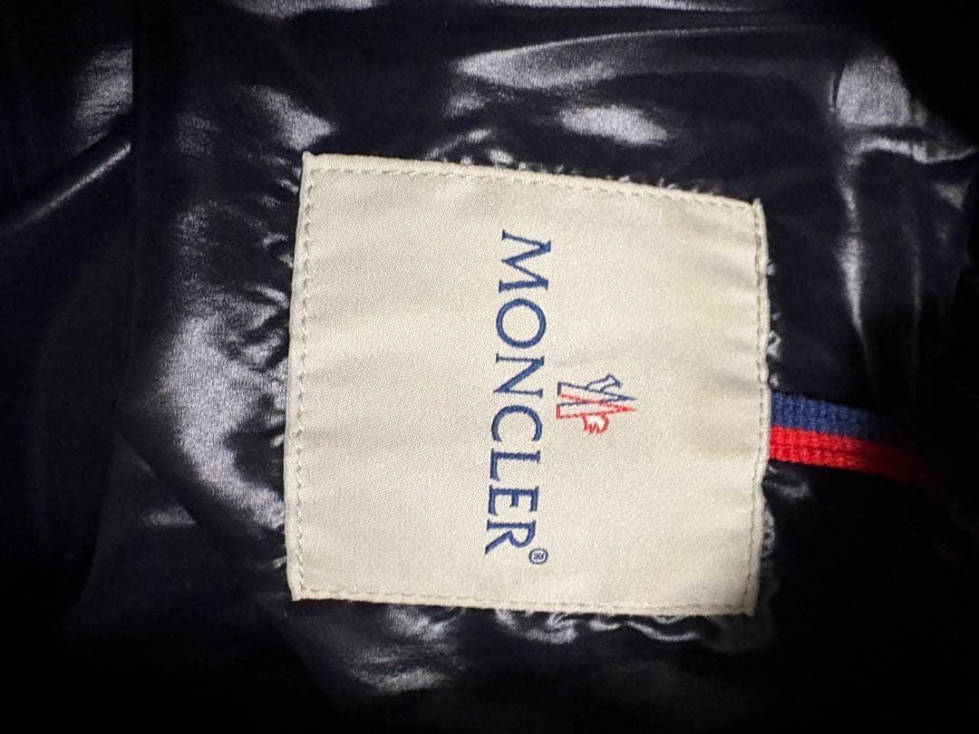 【値下げ】モンクレール　ロングダウン　フードボタン１つ紛失　ブラック　黒　モカ