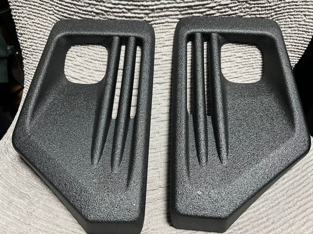 rav4 50系　アドベンチャー　フォグランプカバー　ラプターライナー塗装