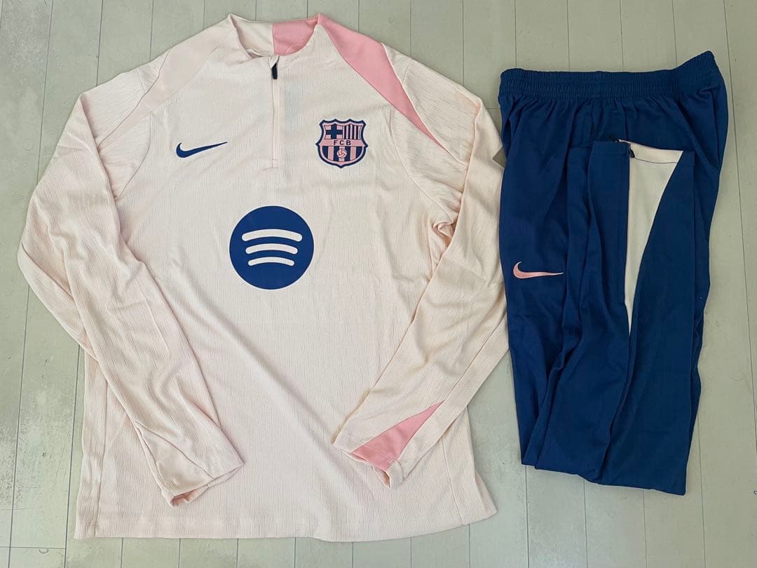 バルセロナ ドリルトップ25-26 L ピンクxネイビー上下 新品