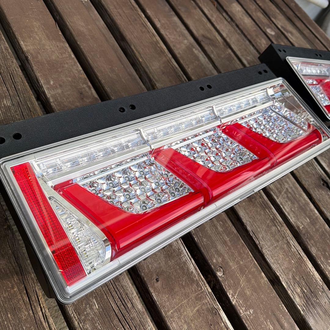 小糸製　LEDテール 左右 コイト ノーマルターン