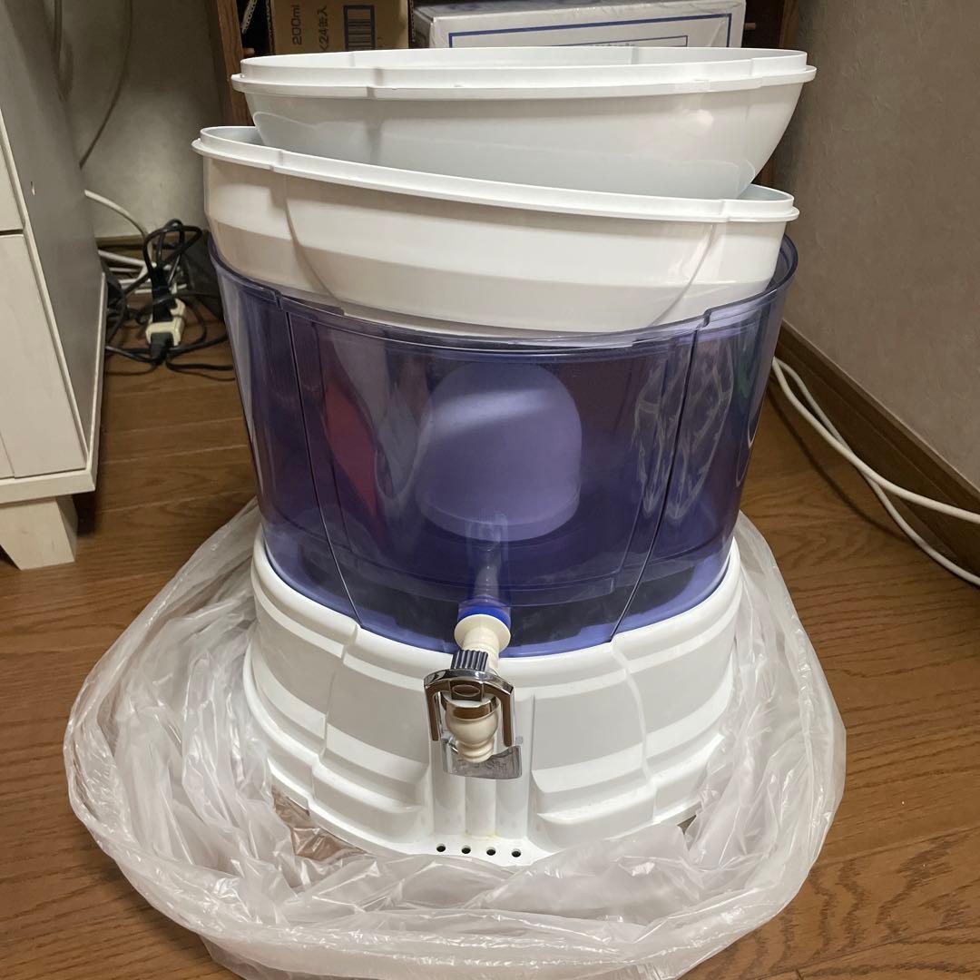 雫・しずくタンク式天然ミネラル創水器　サーバー本体