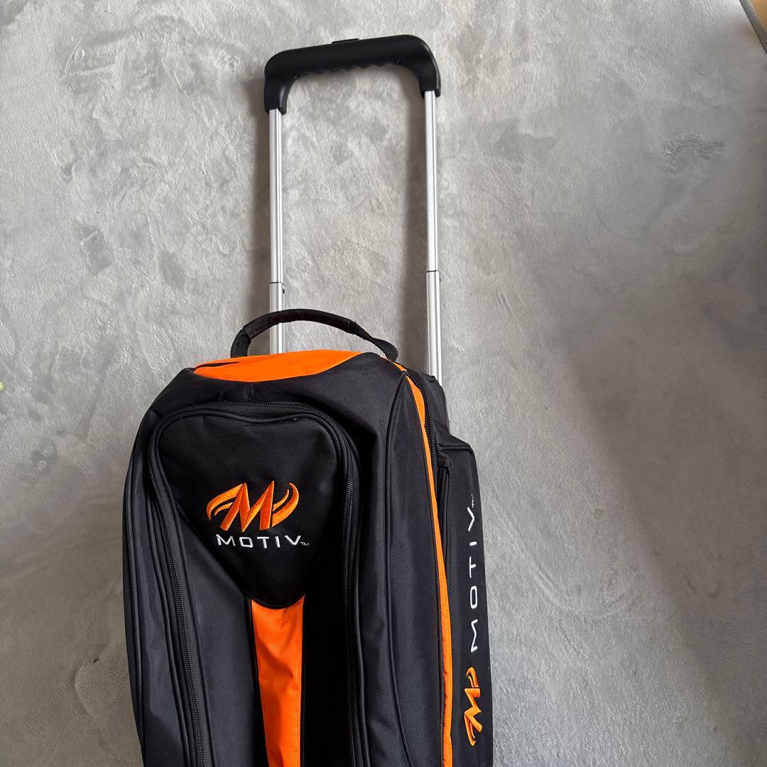 MOTIV モーティブ　ボウリングバッグ 2個用 付属品付　キャリー　キャスター