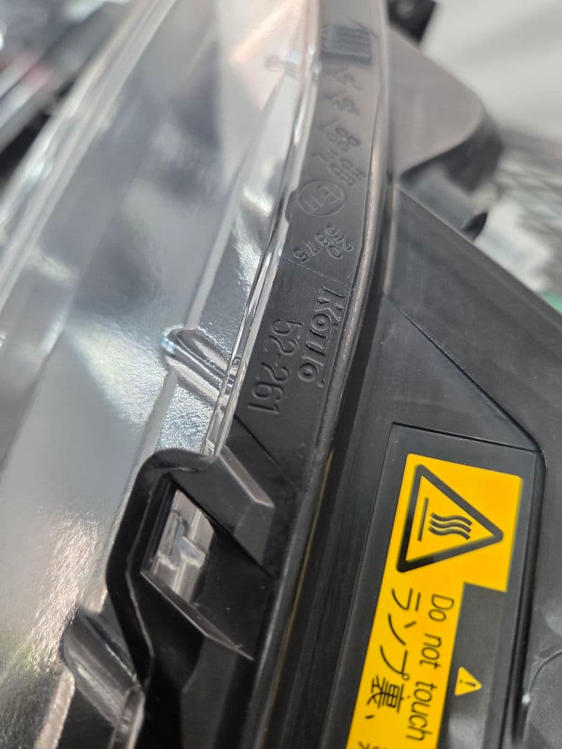 NSP140 NCP141　スペイド HIDヘッドライト 最高級クリア施工済み