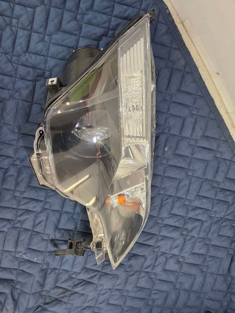 NSP140 NCP141　スペイド HIDヘッドライト 最高級クリア施工済み