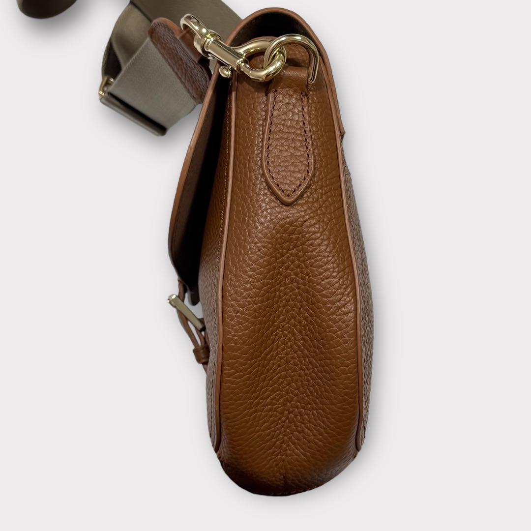 極美品✨FURLA フルラ　ウラニア　ショルダーバッグ　斜めがけ　レザー