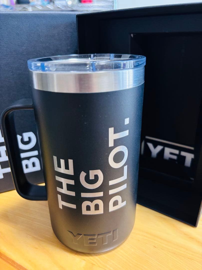 新品　YETI × IWC マグカップタンブラー イエティ　２４oz 710ml