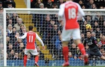 【新品美品】アーセナル エジル 14/15 ユニフォーム Sサイズ