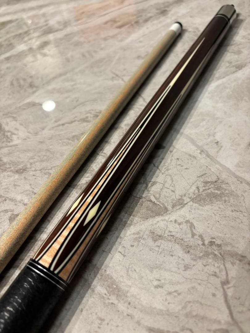 プレデター　アイコン　Predator IKON ビリヤード　キュー