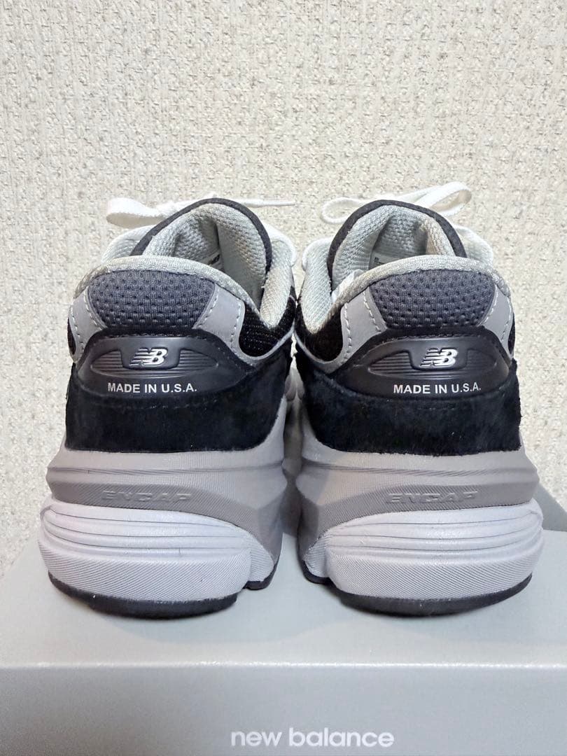 ニューバランス　W990BK6 黒✖️白　24.5cm