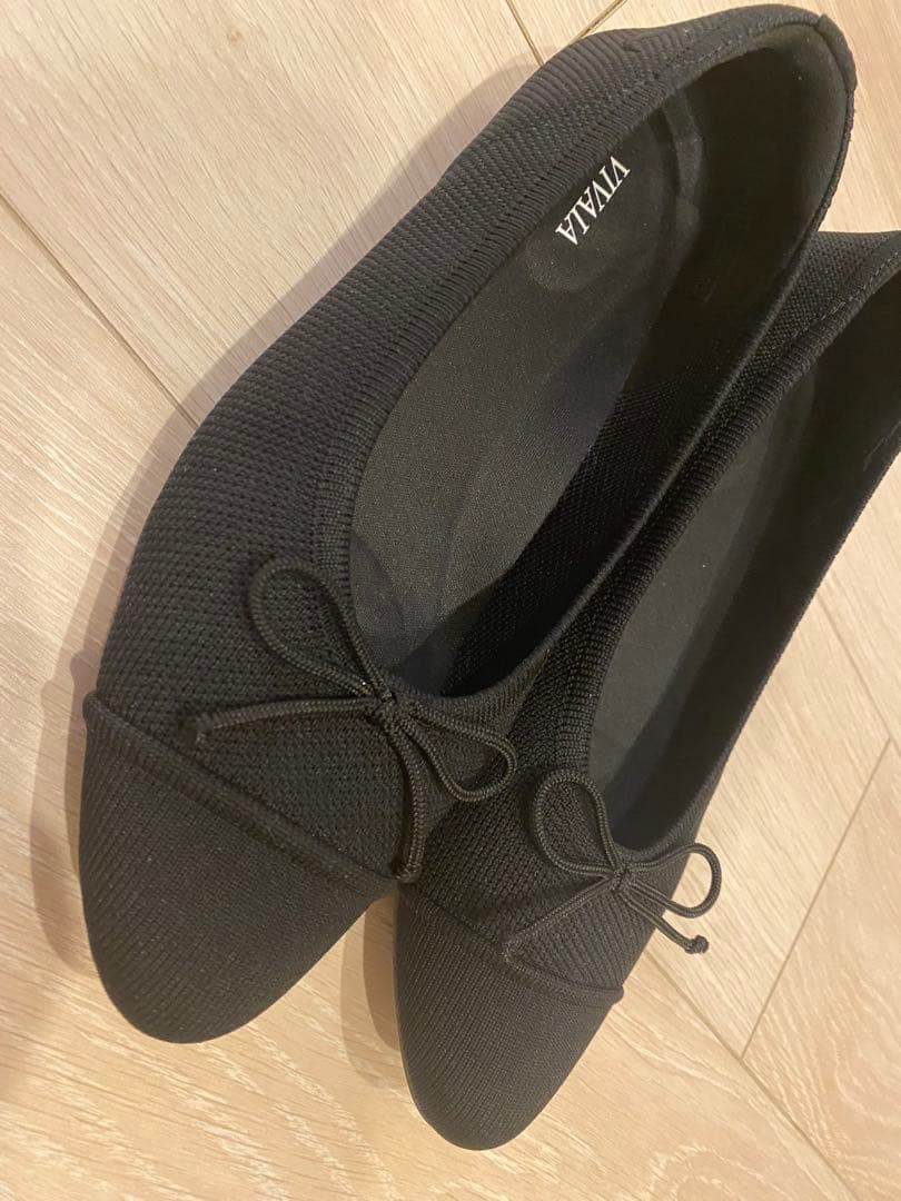 【美品】VIVAIA 37 Tiana アーモンドトゥ フラットシューズ