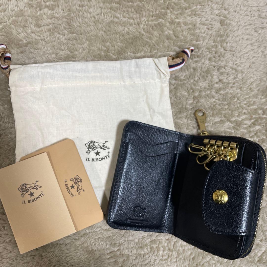 【新品】IL BISONTE 黒 レザー 小銭入れキーケース財布