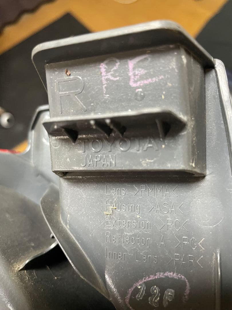 ハイエース200系　テールランプセット