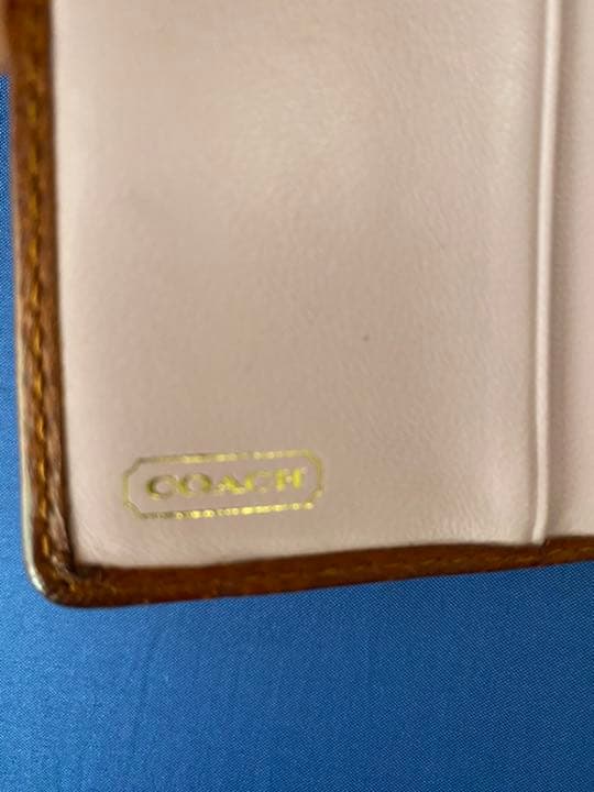コーチ　二つ折り財布