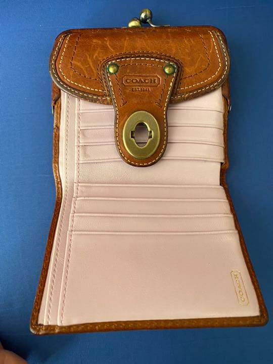 コーチ　二つ折り財布