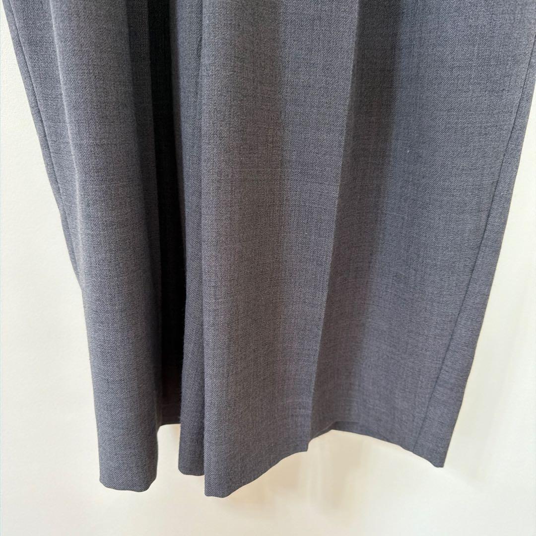 conte グレー サロペット Vネック オールインワンパンツ