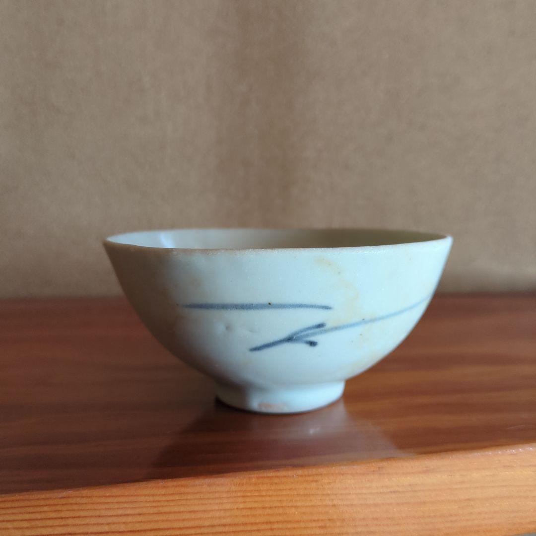 淡い青色の陶器茶碗　おわん　直径約10cm　初期伊万里　骨董　古美術