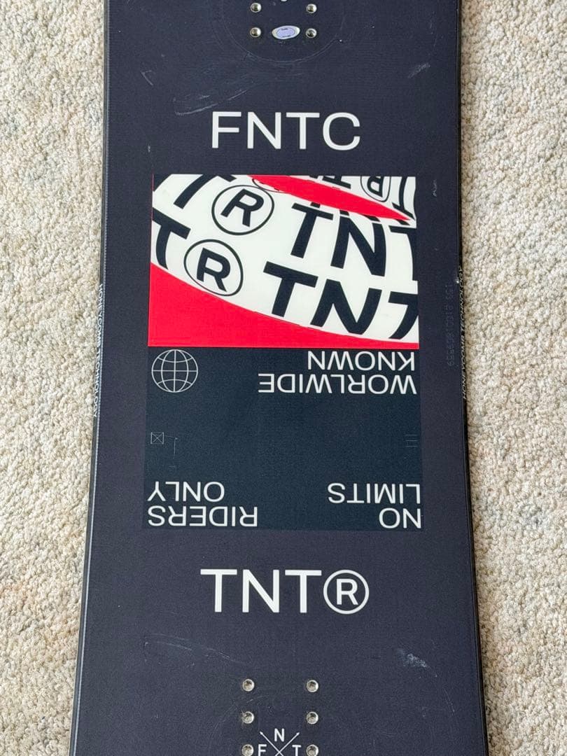 m*9様 FNTC TNT R スノーボード 153cm