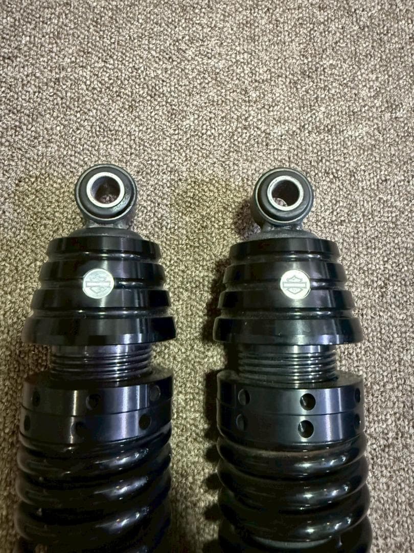 ハーレー純正　FXDB　サス　ショック　ダイナ