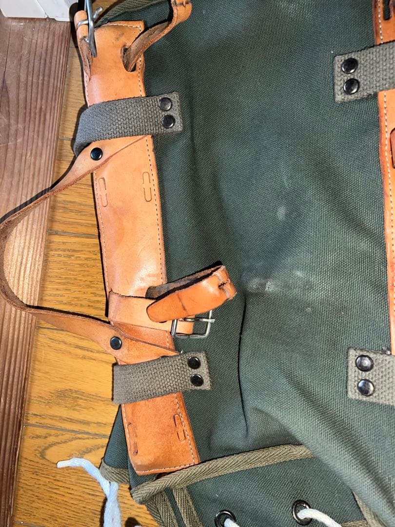 オーストリッチ　サイドバッグ