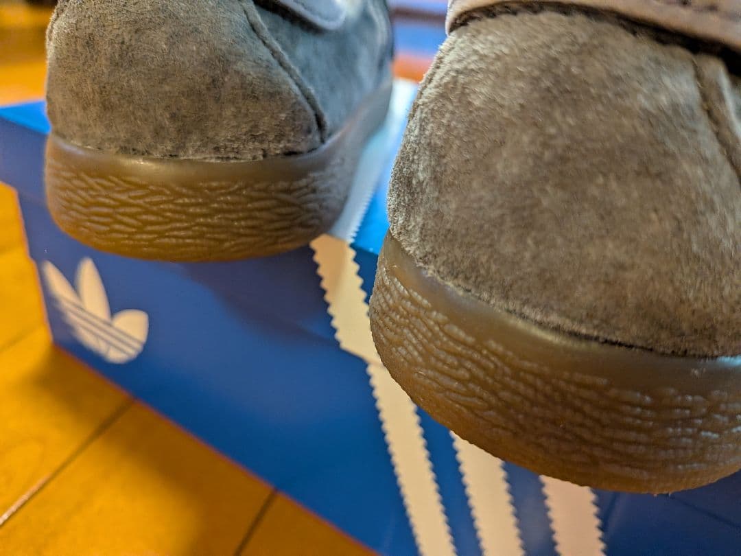 adidas TOBACCO JS グレー 240