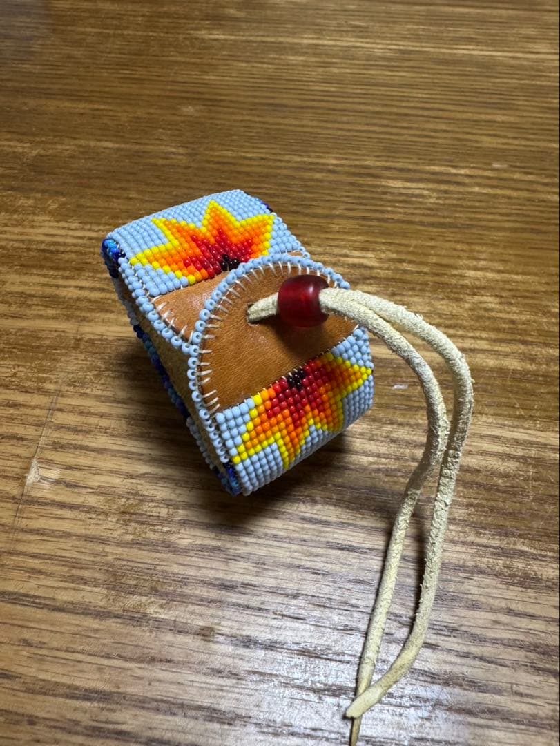 ネイティブアメリカン ラコタ オグララ（スー族）ビーズ ブレスレット ウォッチ