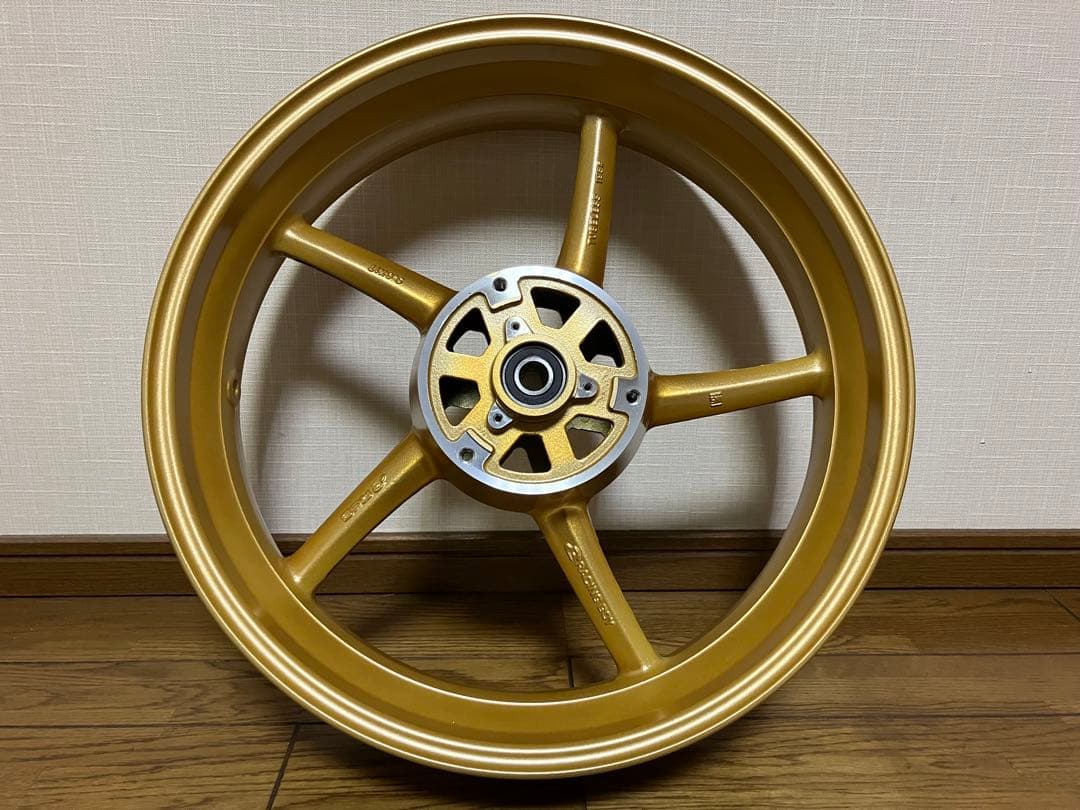 YZF-R25用　RCBワイドホイールキット