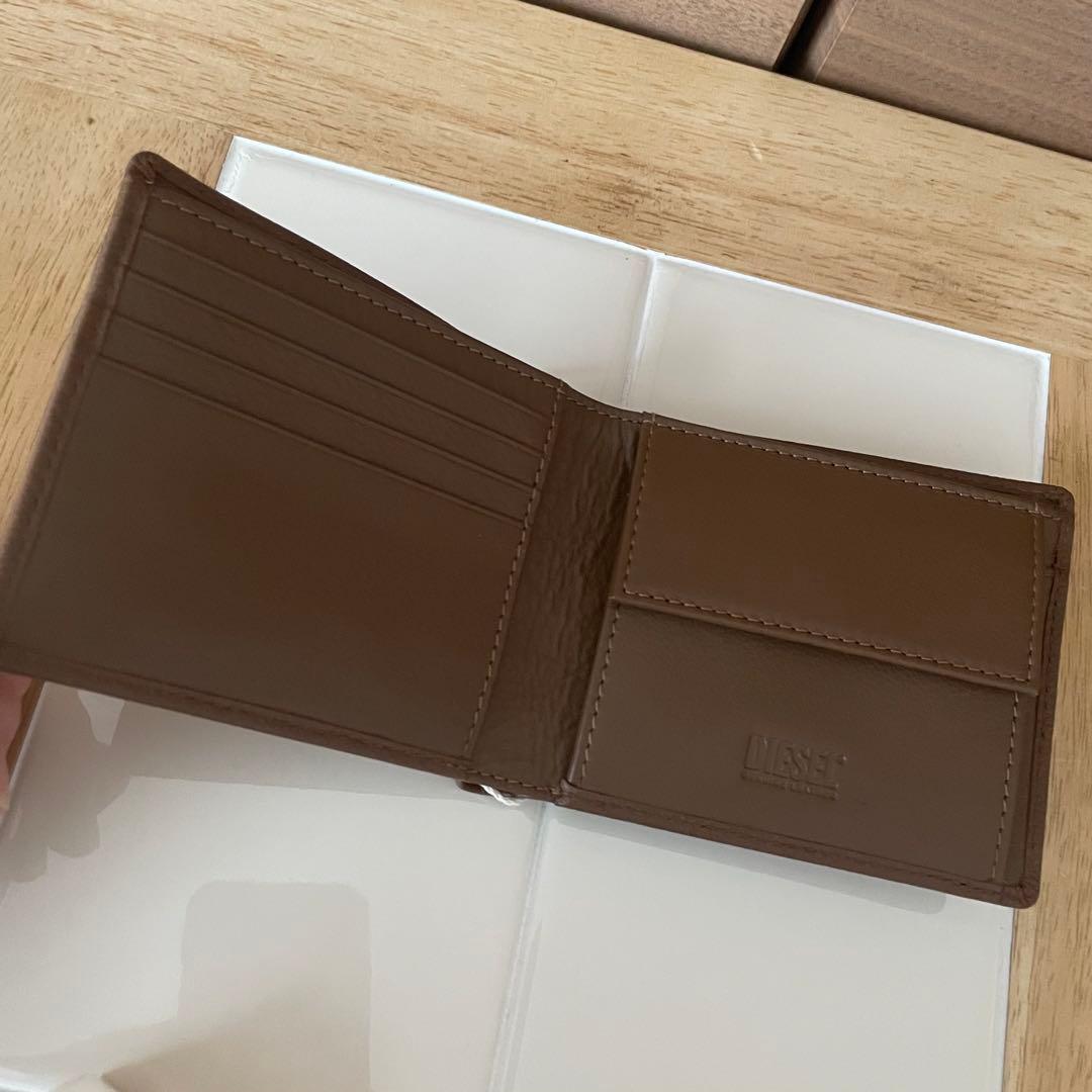 【◎です】 ディーゼル ロゴ レザー 本革 折り財布　ブラウン