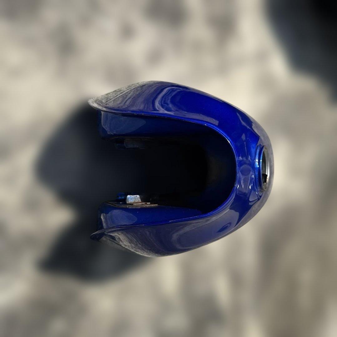 グラストラッカービックボーイスズキ 青 タンク チェッカーフラッグ