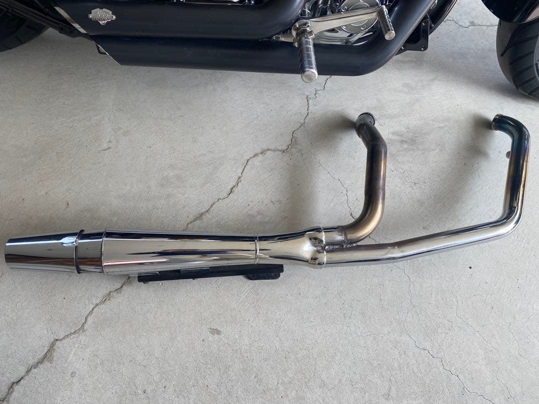 ハーレーダビットソン　サンダーヘッダーマフラー