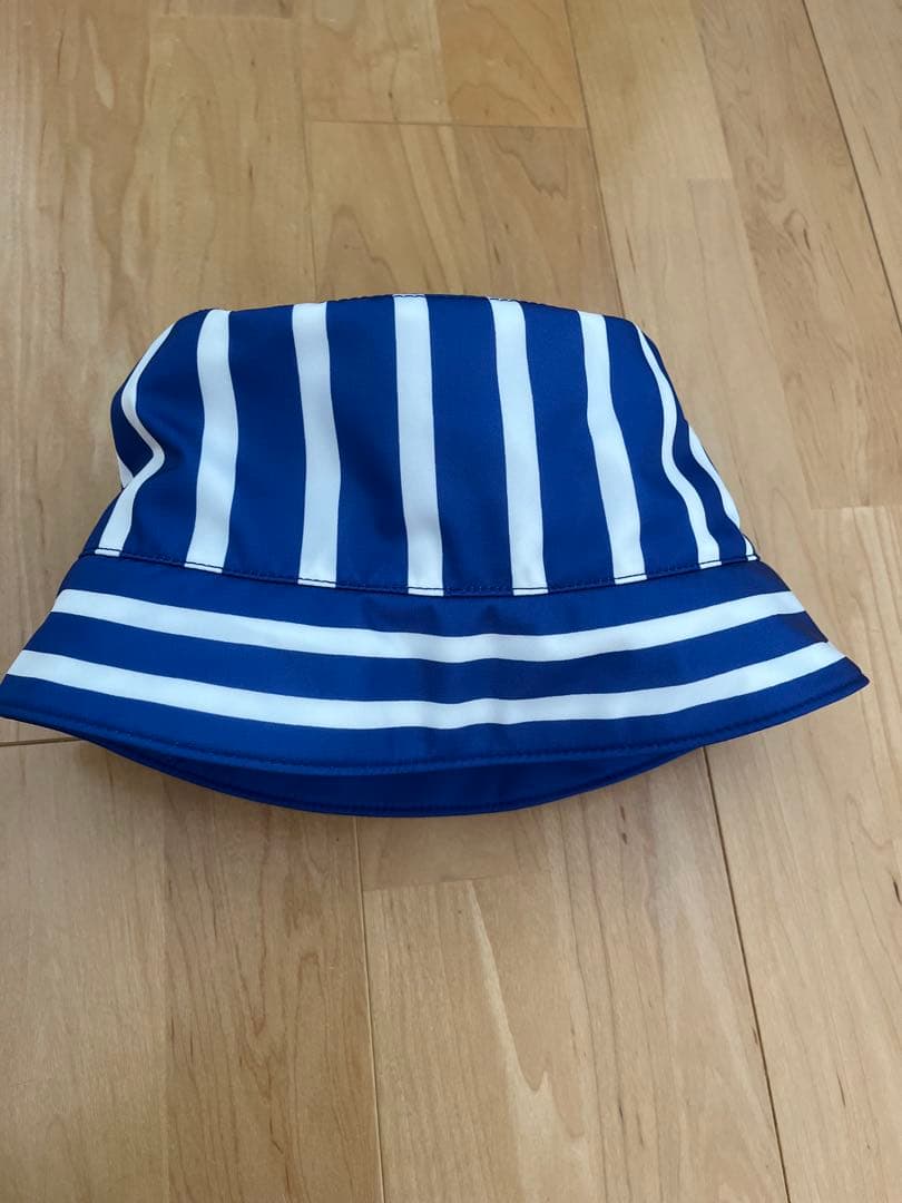 PRADA バケットハット【未使用】