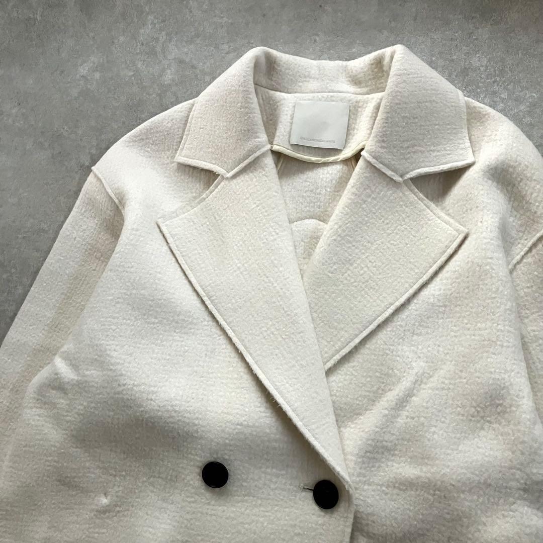 美品 ガリャルダガランテ ブークレーショートコート ウール アイボリー
