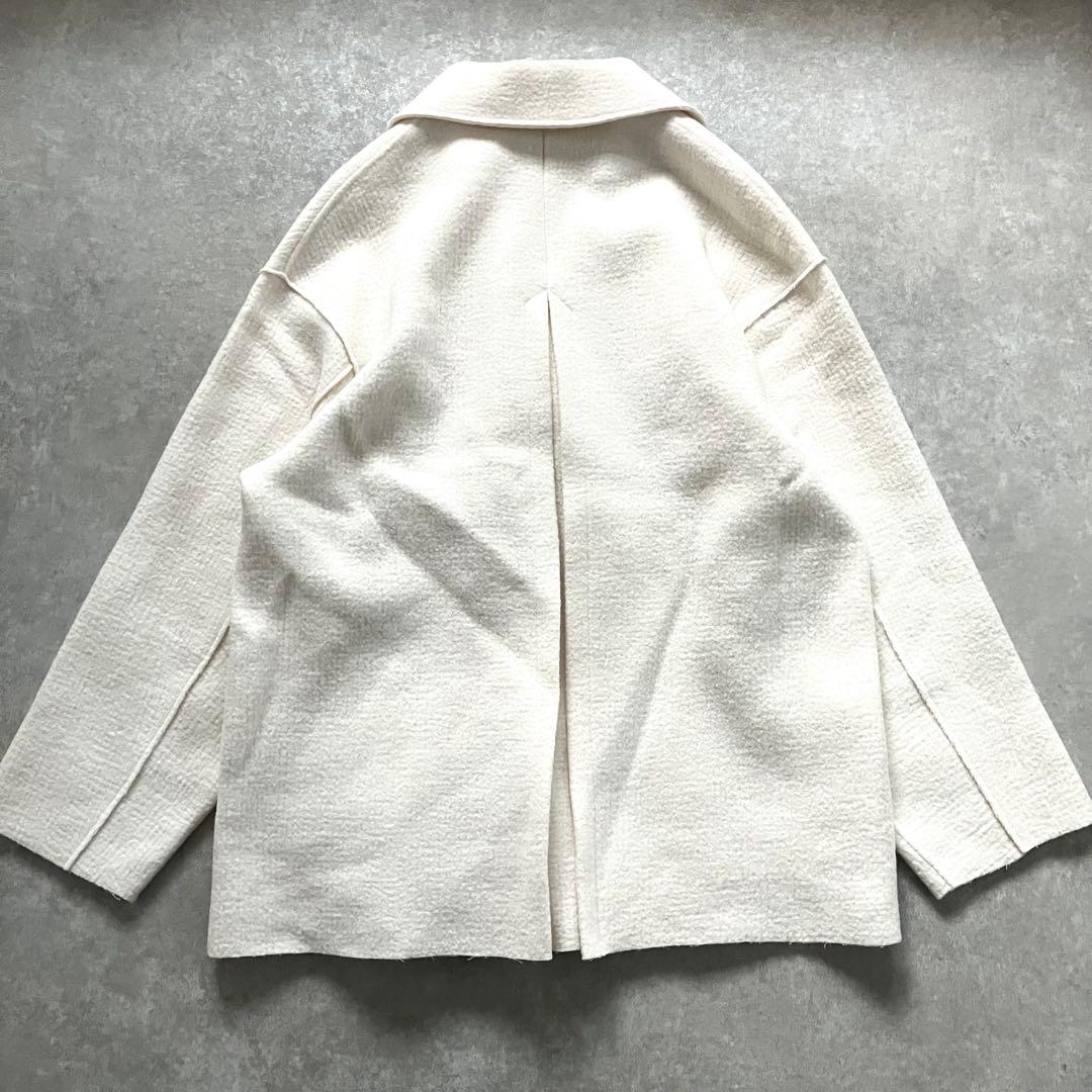 美品 ガリャルダガランテ ブークレーショートコート ウール アイボリー