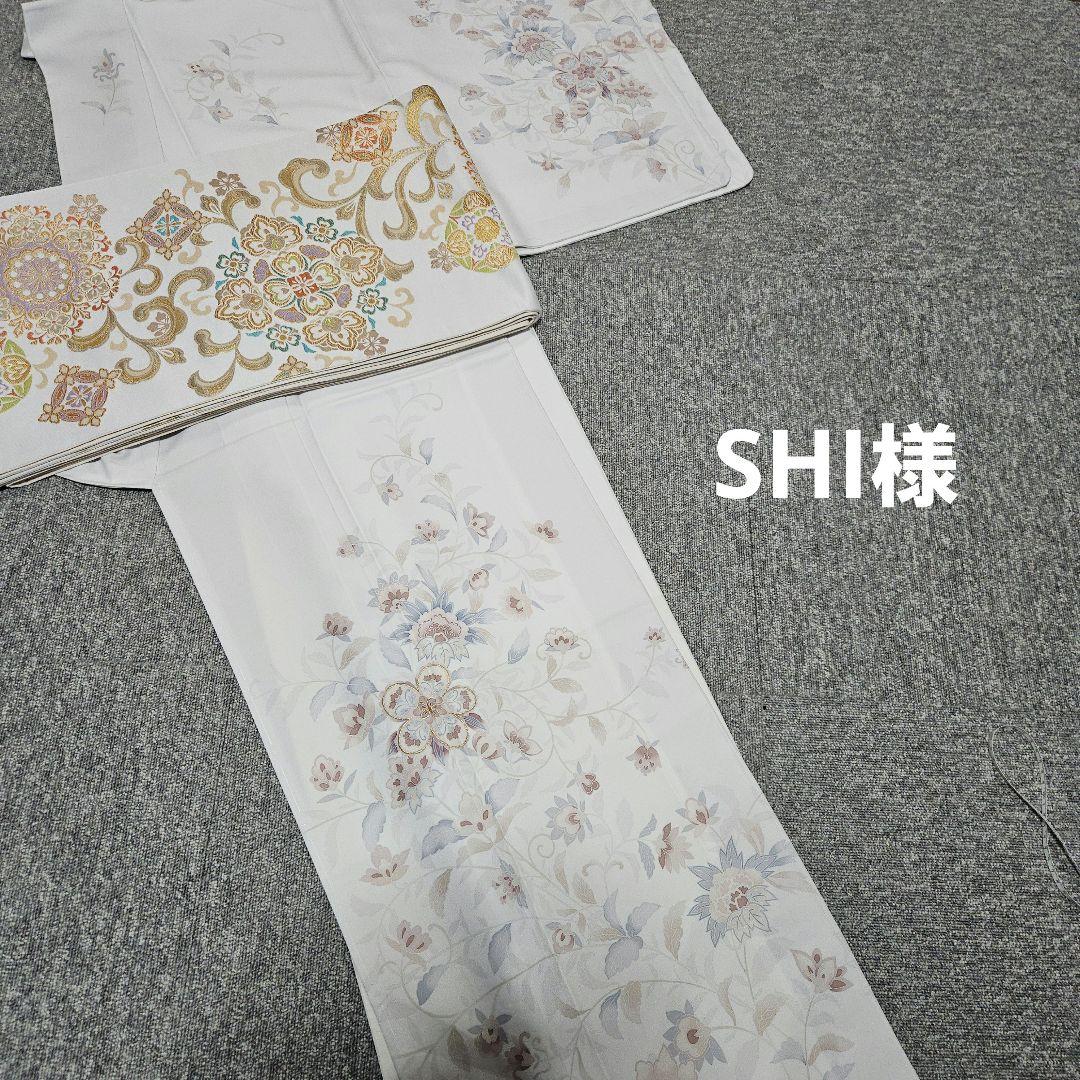 春先のお出かけに！訪問着と袋帯の2点セットになります。